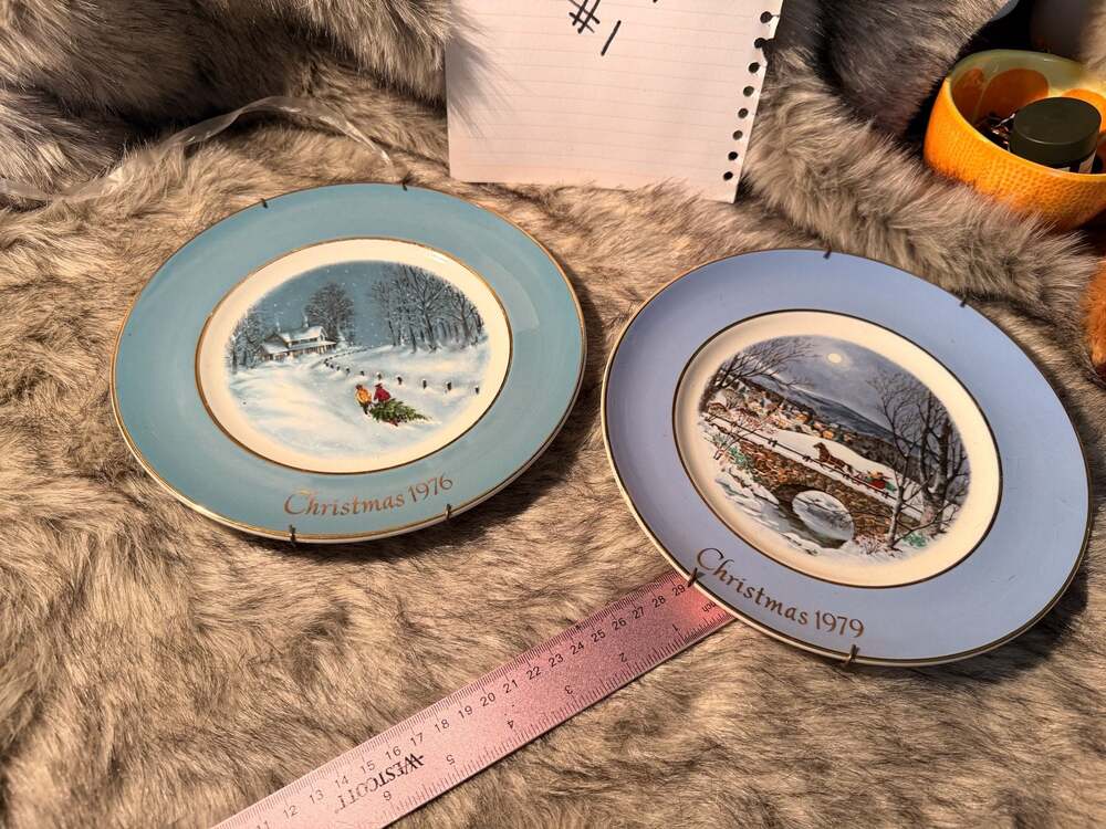 Set of 2 Vintage Avon Wedgwood Christmas Collector Plates 1976 and 1979